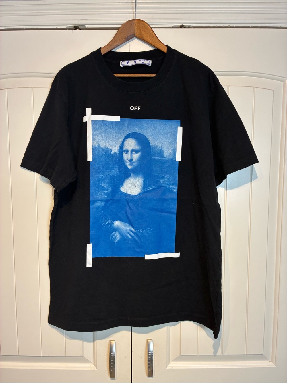 Off-White Black Tee with Bold Blue Mona Lisa Tee Size L